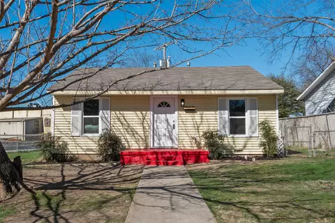 5074 Mayfair St, Fort Worth, TX 76116
