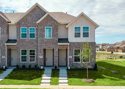 5220 Springlake Pkwy, Haltom City, TX 76117