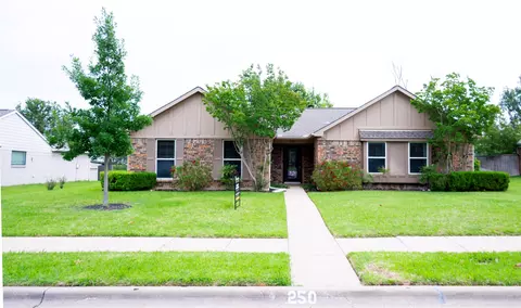 250 Barclay Ave, Coppell, TX 75019
