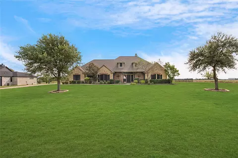 1354 Shadow Lks, Wills Point, TX 75169