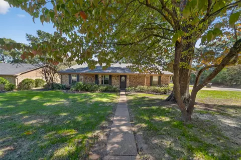 6828 Mandy Ln, Tyler, TX 75703