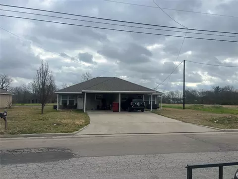 1608-1610 Albert Broadfoot St, Bonham, TX 75418
