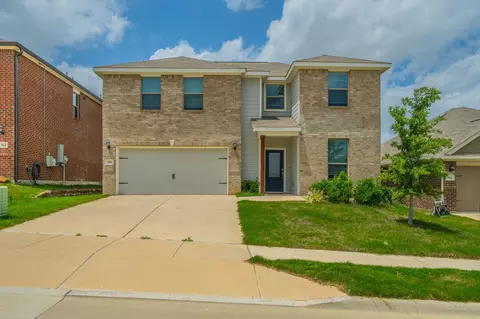 360 Ridgeland Oaks Dr, Fort Worth, TX 76120