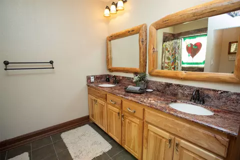 Bath - 880 Cliffs Dr, Graford, TX 76449 photo 2 of 4