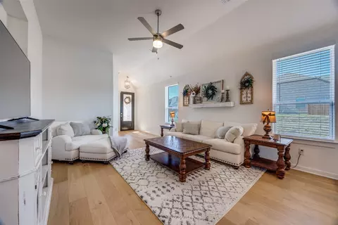 1221 Newport St, Sherman, TX 75090