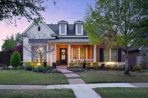 636 Duke Saxony Dr, Lewisville, TX 75056