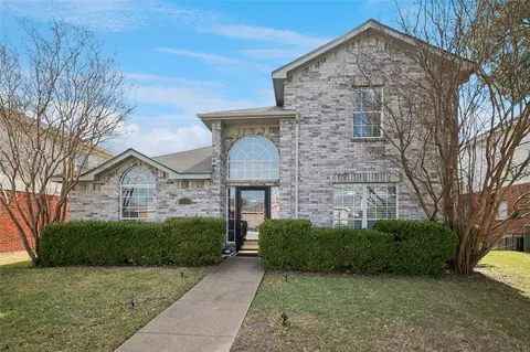 2725 Hidden Springs Dr, Mesquite, TX 75181