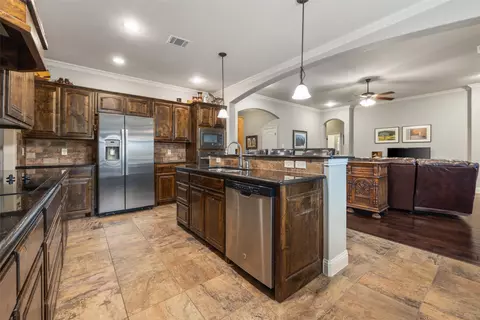 724 Paintbrush Ct, Aledo, TX 76008 photo 9