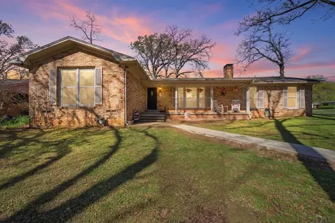 1415 Glenlain Dr, Grand Saline, TX 75140