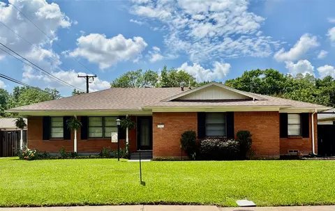 5811 Clendenin Ave, Dallas, TX 75228
