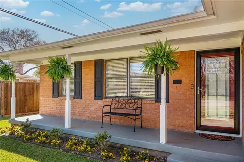 5811 Clendenin Ave, Dallas, TX 75228