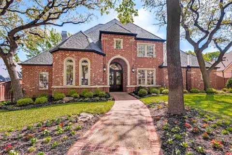 805 Huntington Ct, Southlake, TX 76092