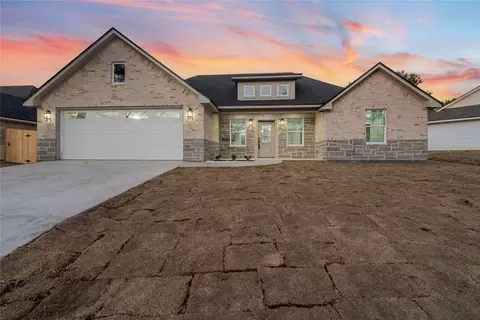 2505 Stewart Dr, Waco, TX 76708