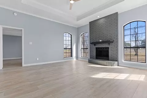 Living - 655 E Reindeer Rd, Lancaster, TX 75146 photo 3 of 4