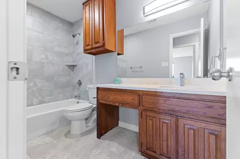 Bath - 655 E Reindeer Rd, Lancaster, TX 75146 photo 3 of 3