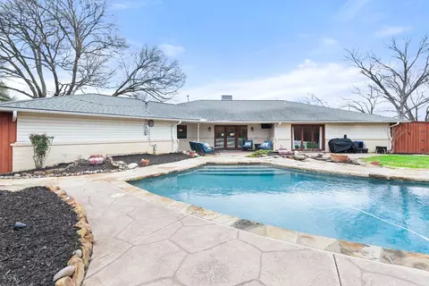 2903 Canyon Creek Dr, Richardson, TX 75080