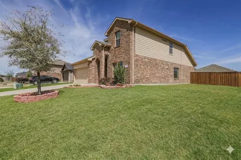 253 Meadowlands Dr, Ponder, TX 76259