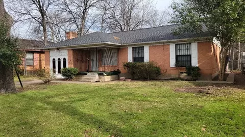 1251 E Pentagon Pkwy, Dallas, TX 75216