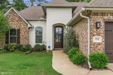 352 Wood Spgs, Haughton, LA 71037
