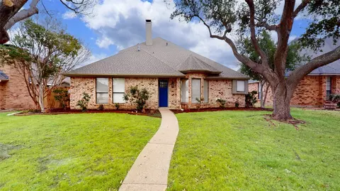 1010 Fairhaven Dr, Garland, TX 75040