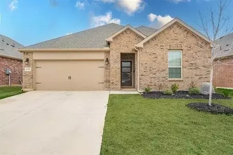 2926 Jasper Trl, Aubrey, TX 76227