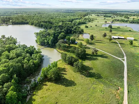 1203 County Road 3100, Clarksville, TX 75426