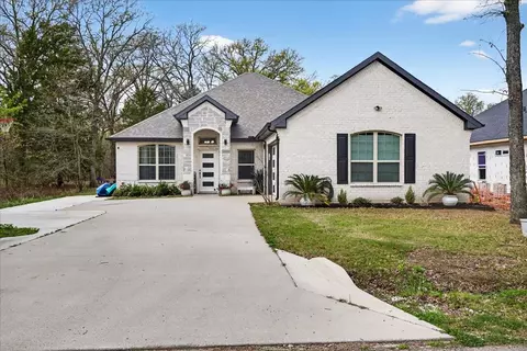 125 Parkside Dr, Trinidad, TX 75163