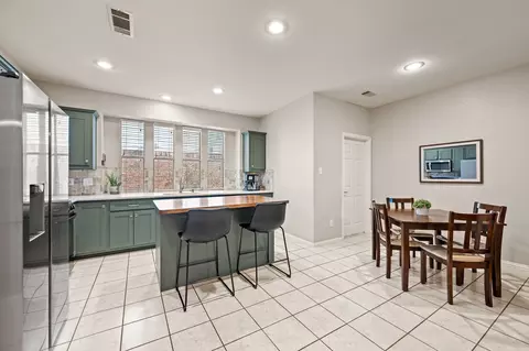 Kitchen - 12033 Ringtail Dr, Fort Worth, TX 76244 photo 2 of 4