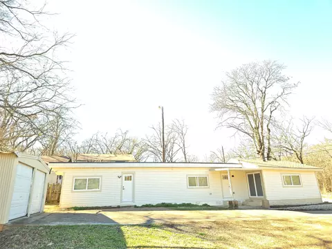 474 Preston Shores Dr, Pottsboro, TX 75076