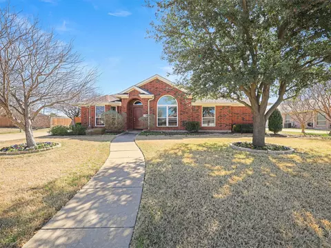 110 Berkshire Dr, Murphy, TX 75094