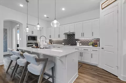 1332 Thompson Rd, Argyle, TX 76226