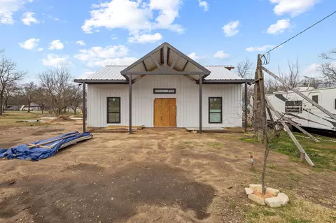Exterior - 204 S Main St, Ector, TX 75439 photo 2 of 3