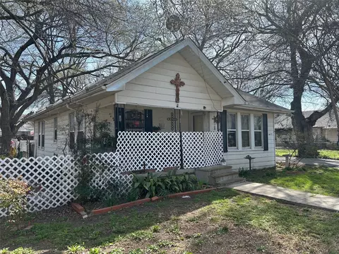 320 E 330 E Belt Line Rd, Wilmer, TX 75172