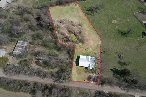 View/Area - 101 Taylor St, Como, TX 75431 photo 6 of 6