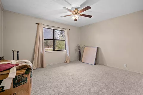 Bedroom - 101 Taylor St, Como, TX 75431 photo 5 of 6