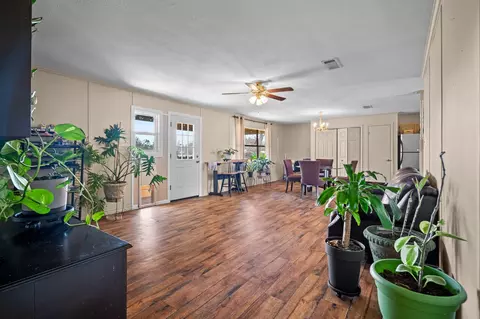 Other - 101 Taylor St, Como, TX 75431 photo 2 of 10