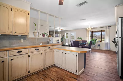 Kitchen - 101 Taylor St, Como, TX 75431 photo 3 of 3