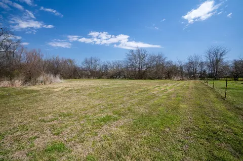 Other - 101 Taylor St, Como, TX 75431 photo 7 of 10