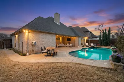 1509 Sea Breeze Ln, Azle, TX 76020