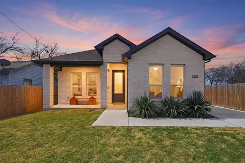 3215 Bill Harrod St, Dallas, TX 75212