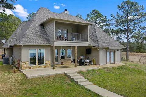 Exterior - 279 Lake Rd, Plain Dealing, LA 71064 photo 6 of 9