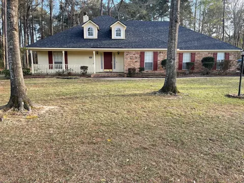 5627 Woodhaven Dr, Keithville, LA 71047