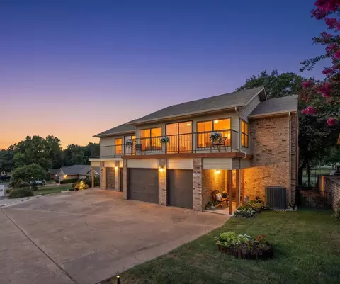 4403 Overlook Ct, Granbury, TX 76049