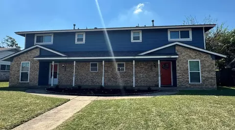 11358 Quail Run St #358 & 360, Dallas, TX 75238