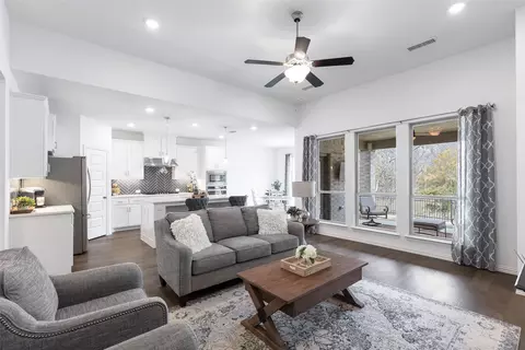 9605 Sunset Ln, Oak Point, TX 75068