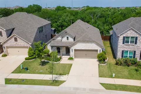 9605 Sunset Ln, Oak Point, TX 75068