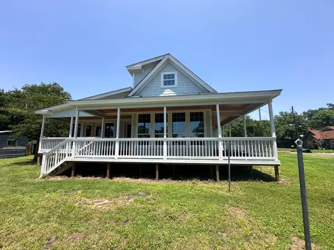 506 S 6th St, Gatesville, TX 76528