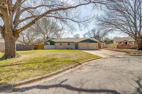 309 Sundown Ct, Burleson, TX 76028