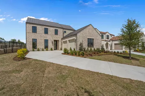 9728 Latour Ct, Fort Worth, TX 76126