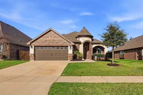 1739 Riviera Dr, Waxahachie, TX 75165